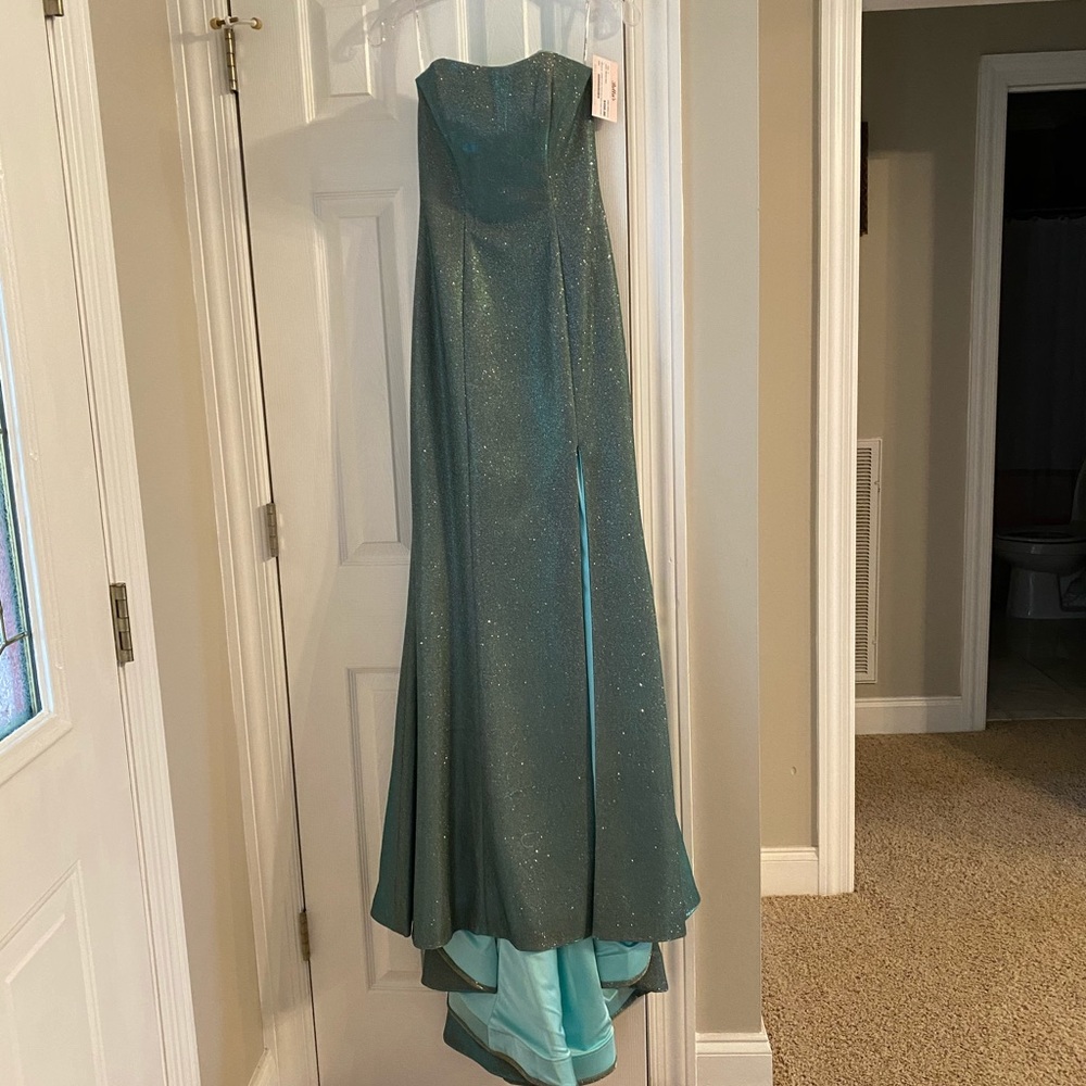 Sherri Hill Size 0 . - Picture 4 of 4